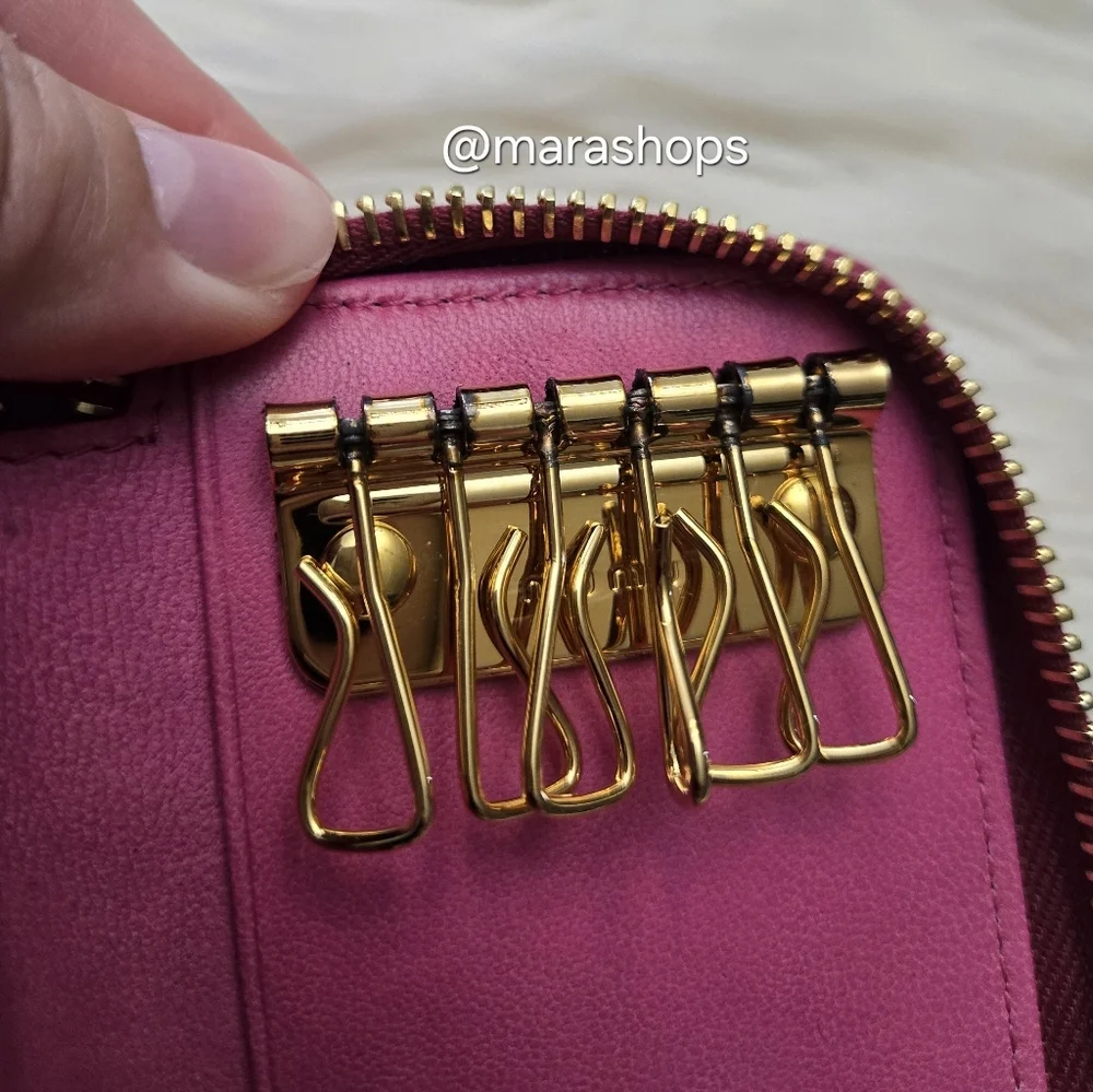 Miu Miu Matelassé Leather Zip Around Key Case Pink